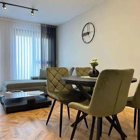 Lux Φιλιππούπολη